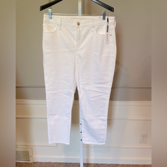 Chico’s NWT So Slimming Girlfriend 10 1.5 Women's White, Slim Leg Ankle Jeans - Picture 1 of 6